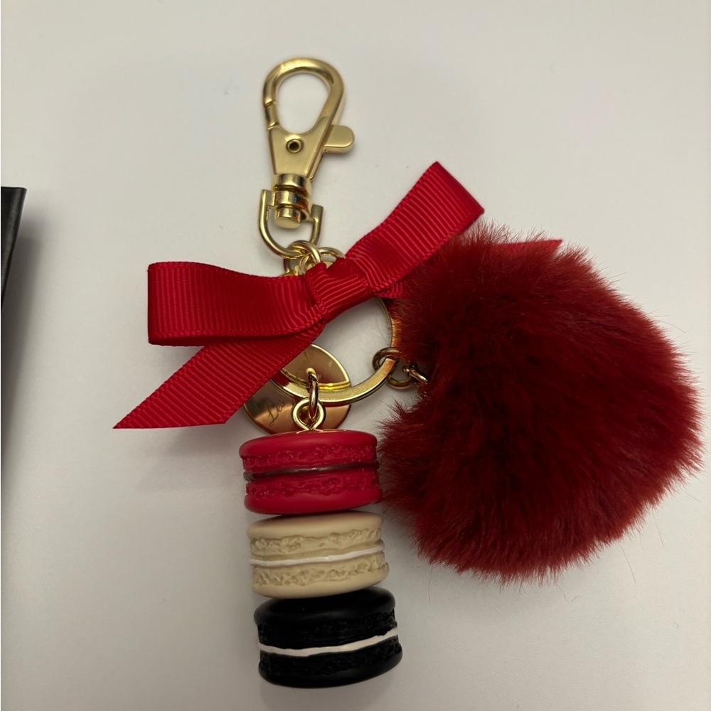 New Les Lecrets keychain